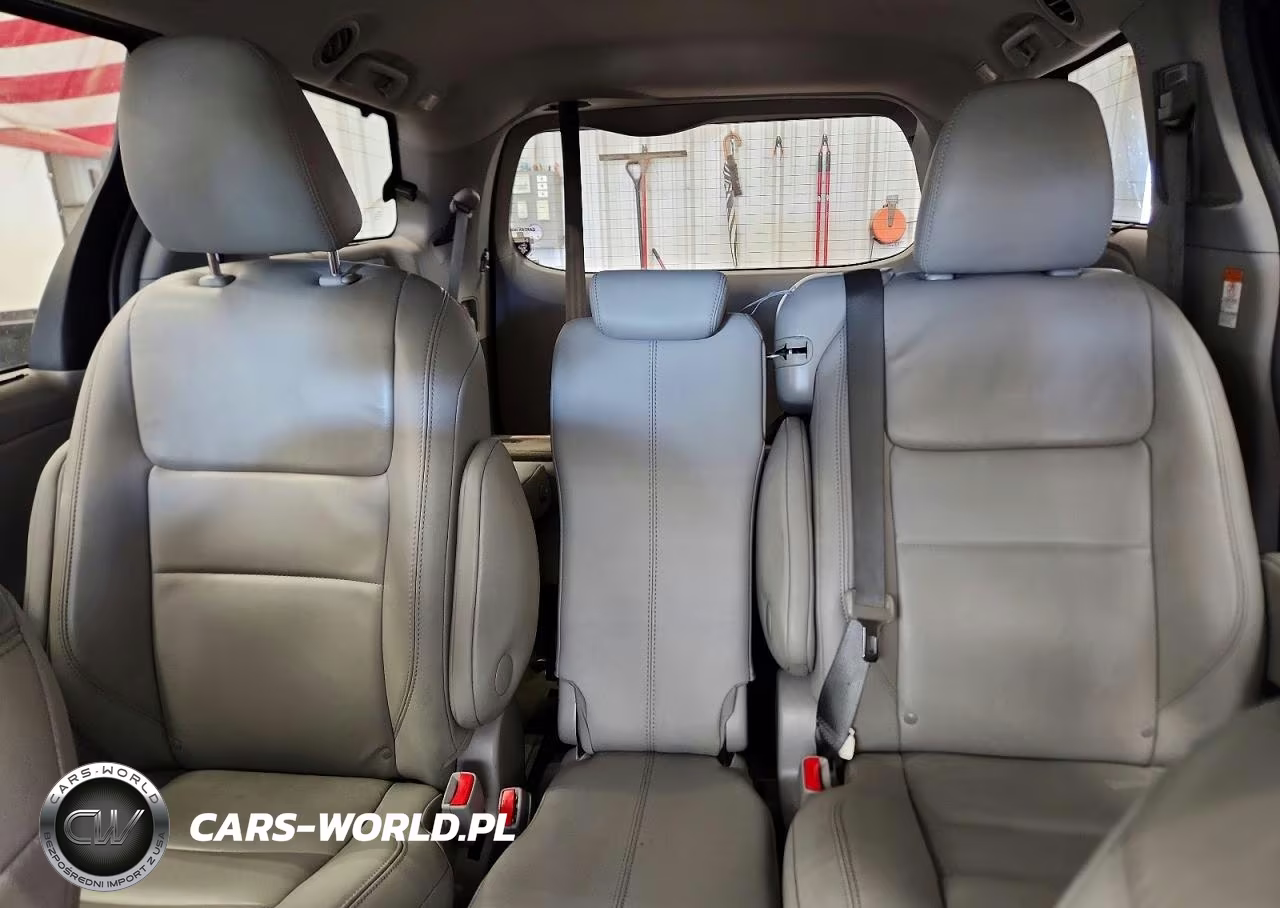 2017 Toyota Sienna Xle 8-Passenger VIN:5TDYZ3DC4HS809525 - 10