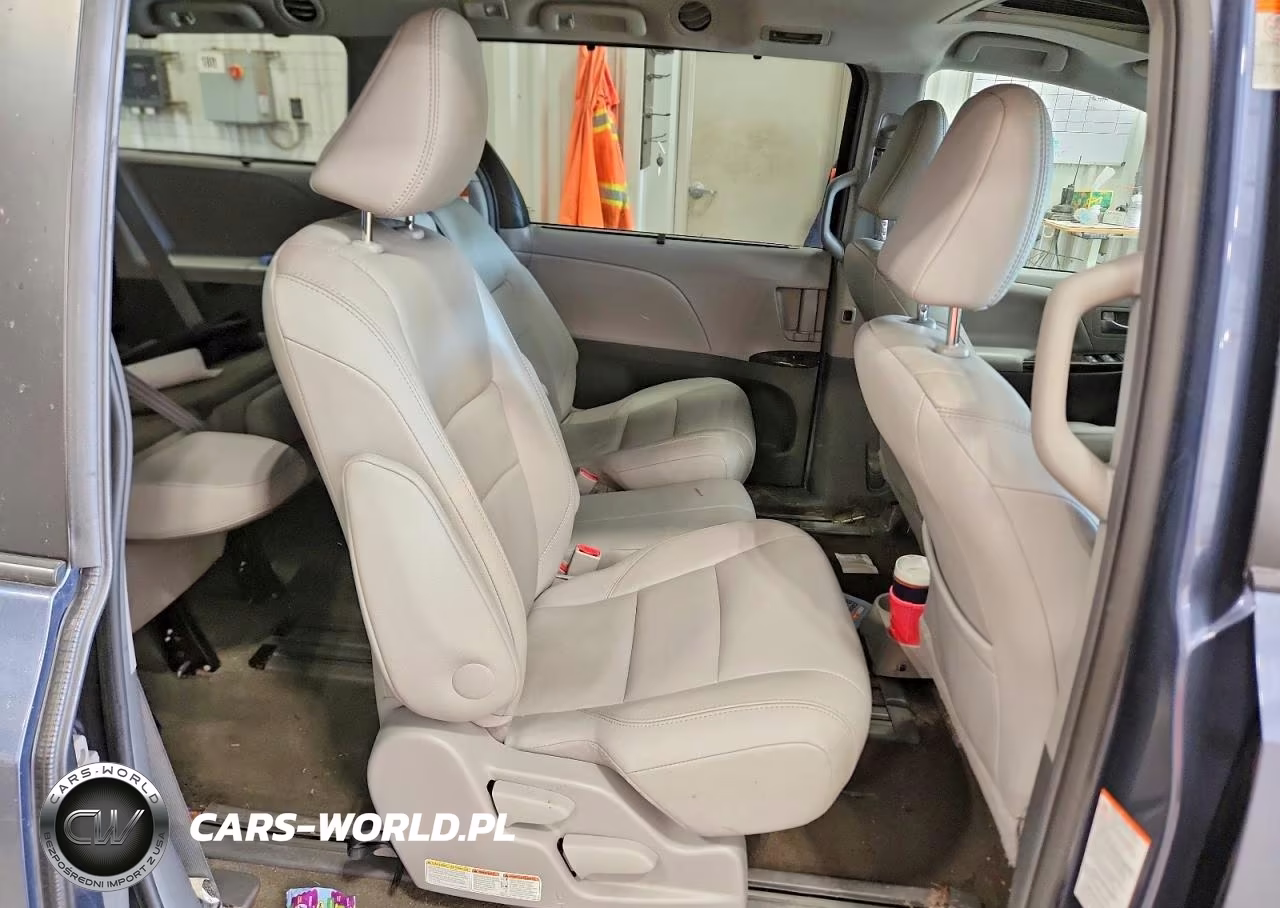 2017 Toyota Sienna Xle 8-Passenger VIN:5TDYZ3DC4HS809525 - 11