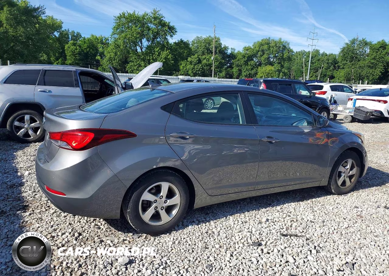 2014 Hyundai Elantra Se VIN:5NPDH4AE5EH513590 - 3