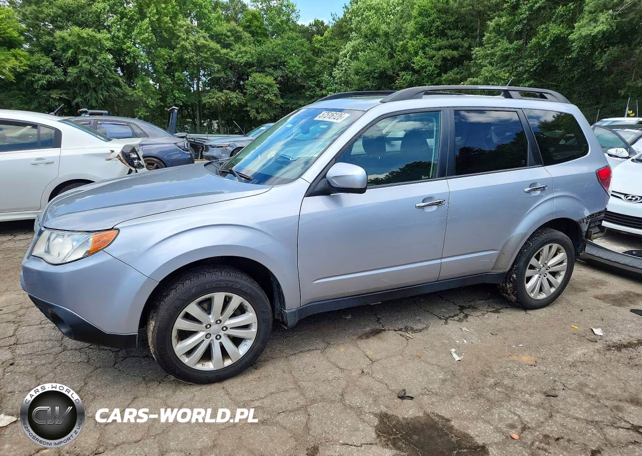 2013 Subaru Forester 2.5X Premium – zdjęcie 1 z 14