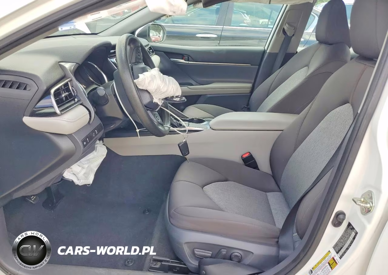 2019 Toyota Camry Le VIN:4T1B11HK9KU763711 - 7