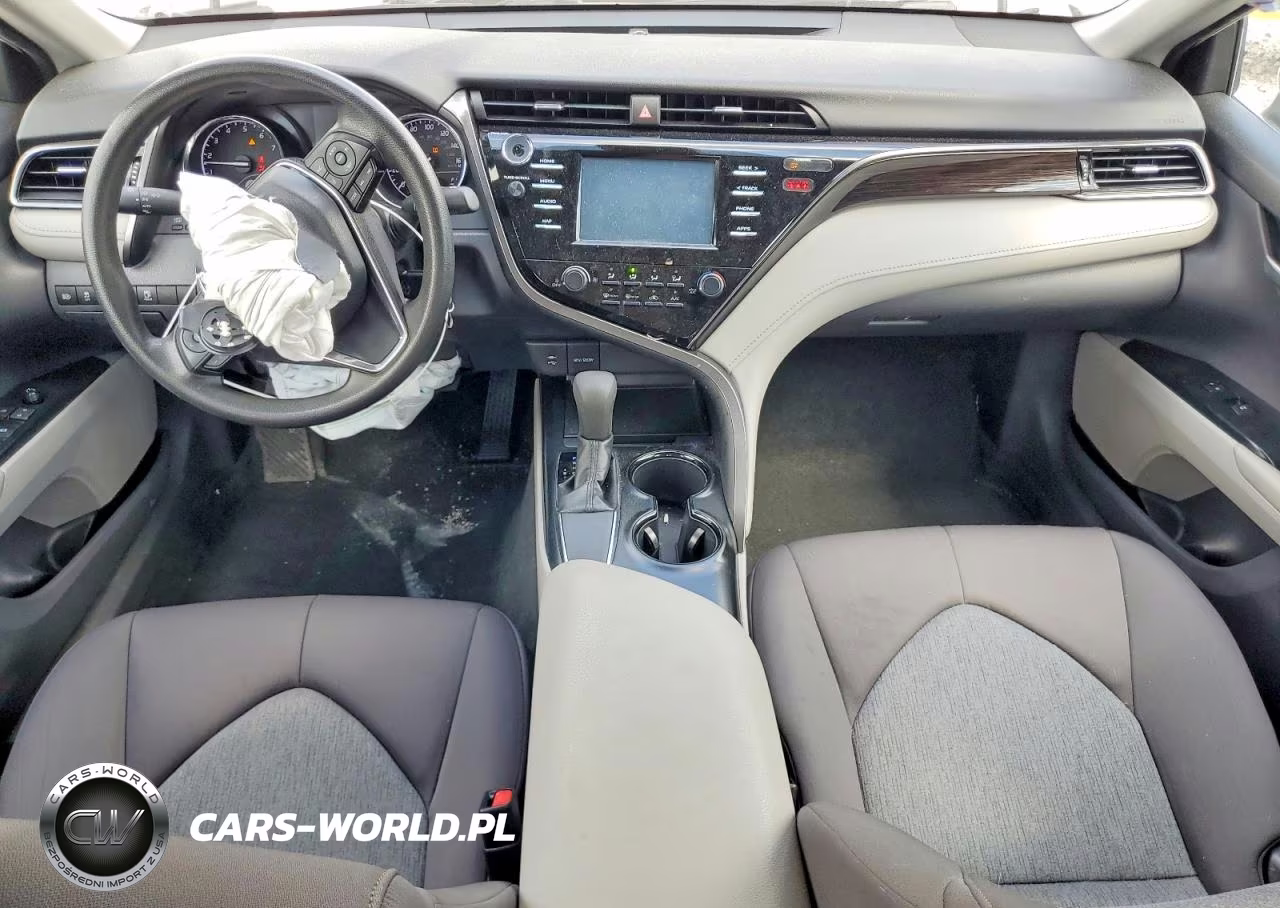 2019 Toyota Camry Le VIN:4T1B11HK9KU763711 - 8