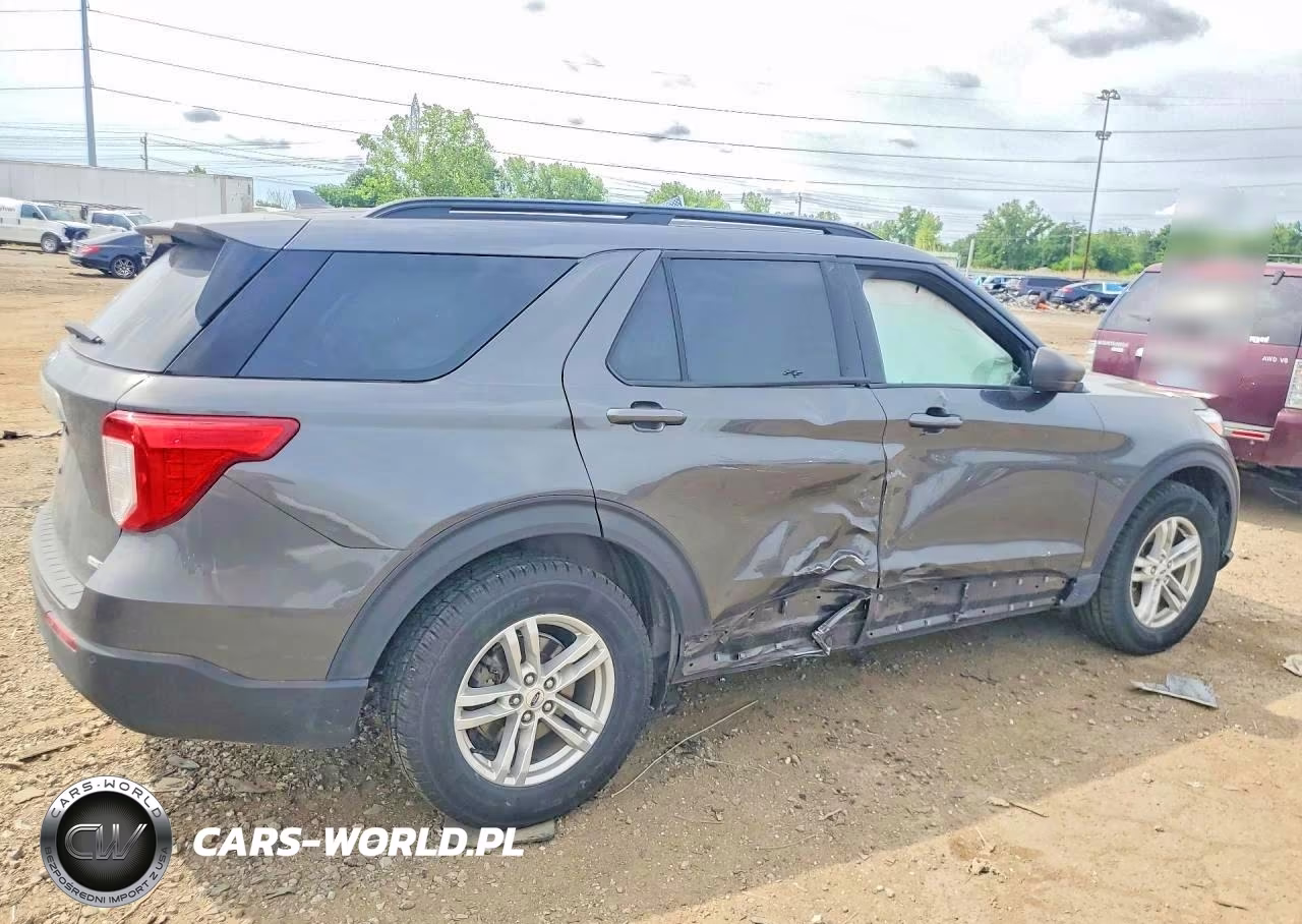 2020 Ford Explorer Xlt VIN:1FMSK8DH6LGC25919 - 3