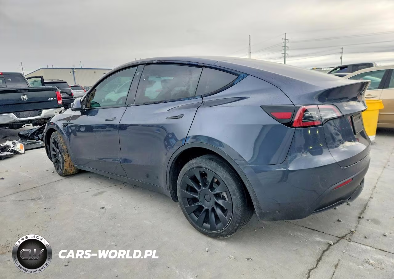 2023 Tesla Model Y VIN:7SAYGDEE5PA044937 - 2
