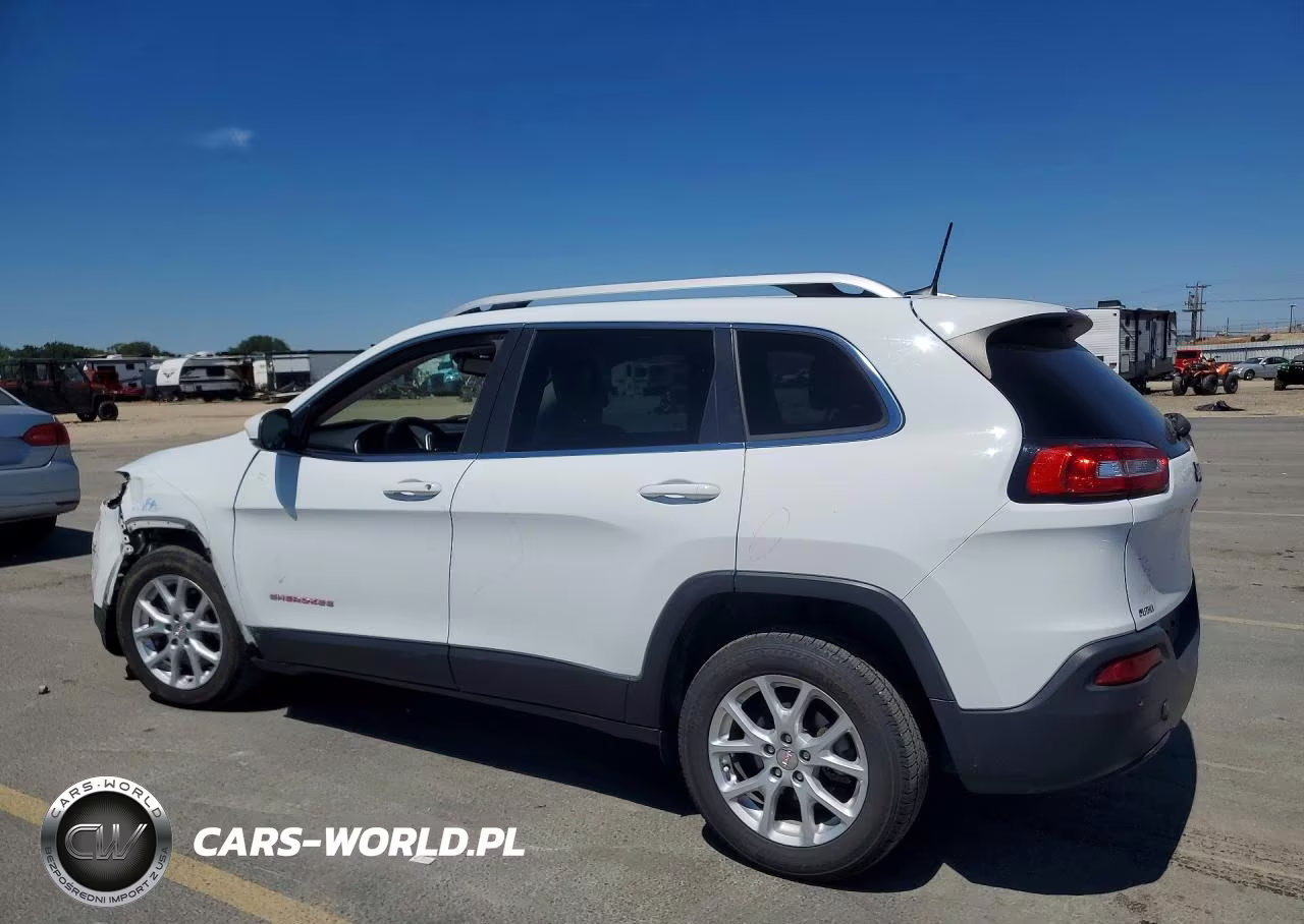 2017 Jeep Cherokee Latitude VIN:1C4PJLCB3HW623745 - 2