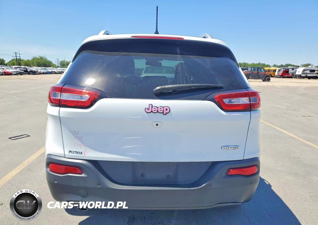 2017 Jeep Cherokee Latitude VIN:1C4PJLCB3HW623745 - 6