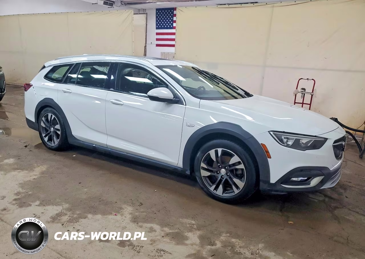 2018 Buick Regal Tourx Preferred VIN:W04GU8SX3J1149147 - 4
