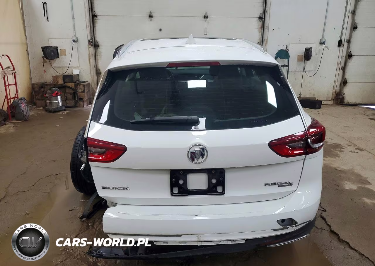 2018 Buick Regal Tourx Preferred VIN:W04GU8SX3J1149147 - 6