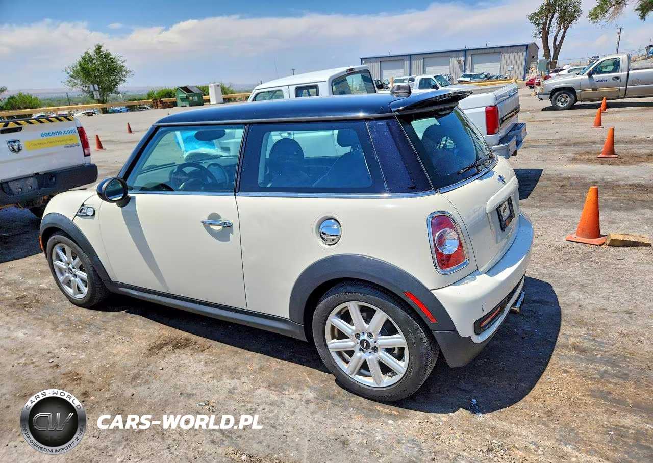 2011 Mini Cooper S VIN:WMWSV3C52BTY23076 - 2