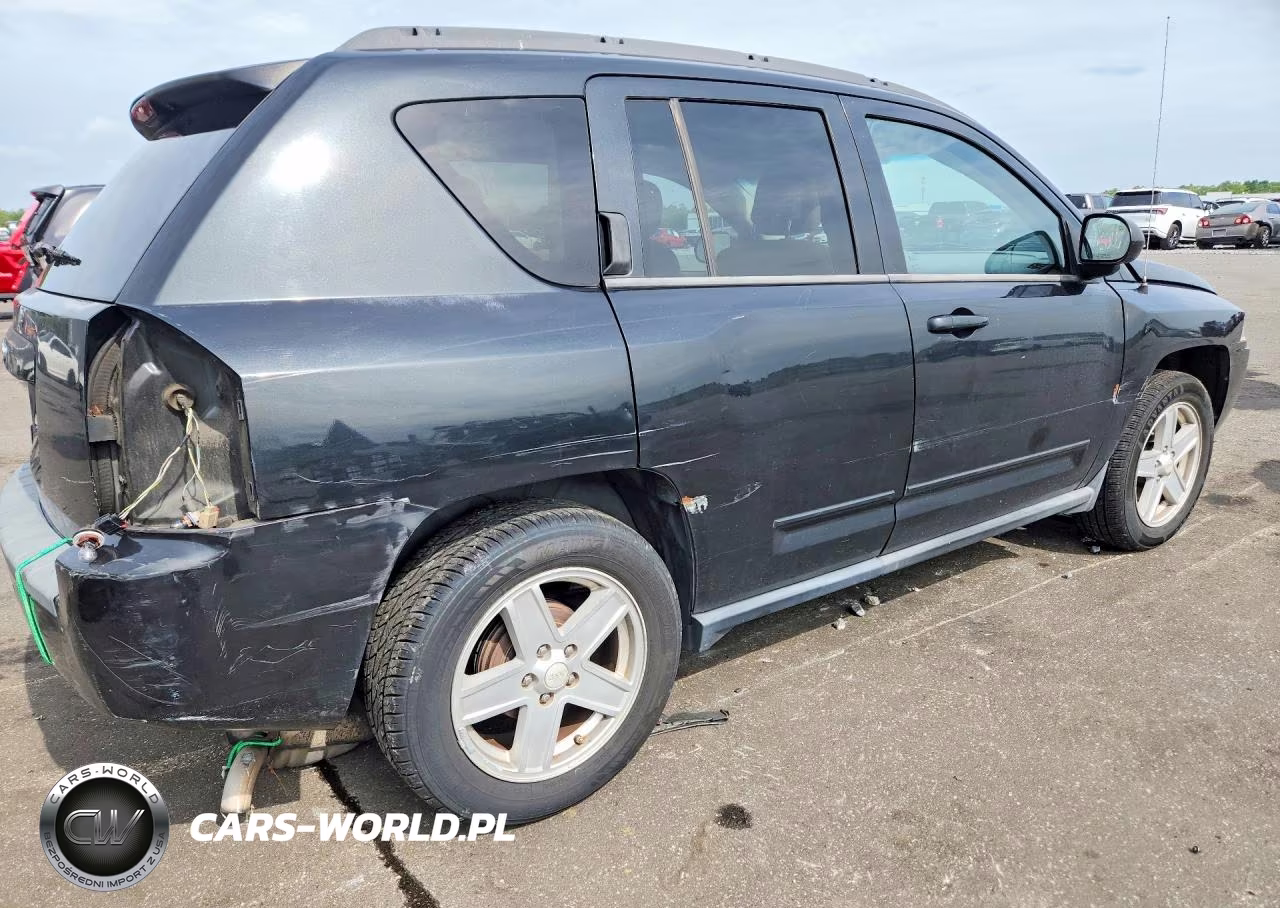 2010 Jeep Compass Sport VIN:1J4NT4FAXAD531764 - 3