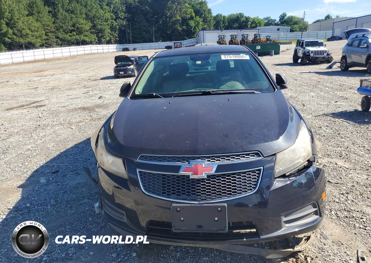 2012 Chevrolet Cruze Ls VIN:1G1PC5SH6C7353062 - 5