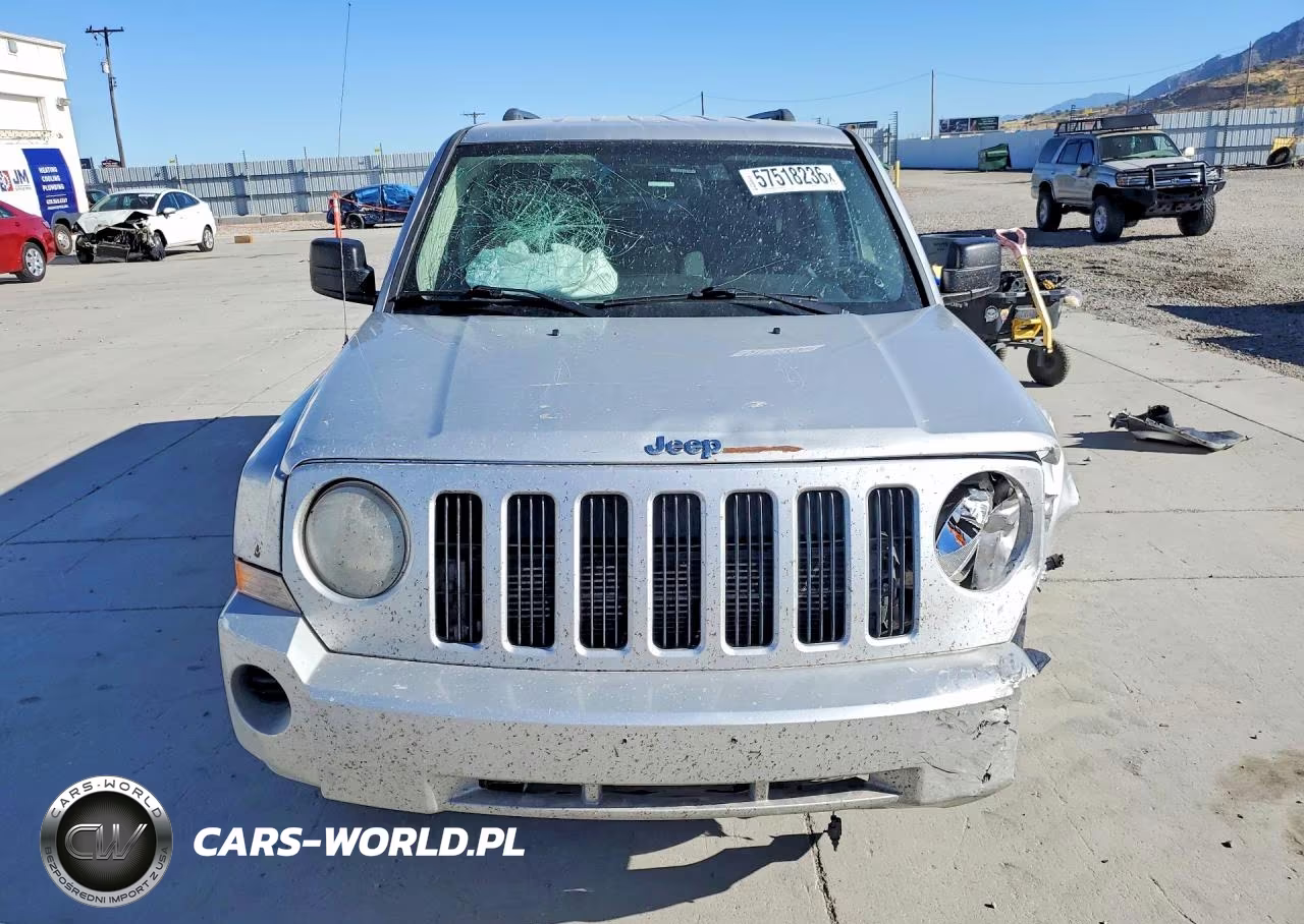 2008 Jeep Patriot Sport VIN:1J8FF28W98D636779 - 5