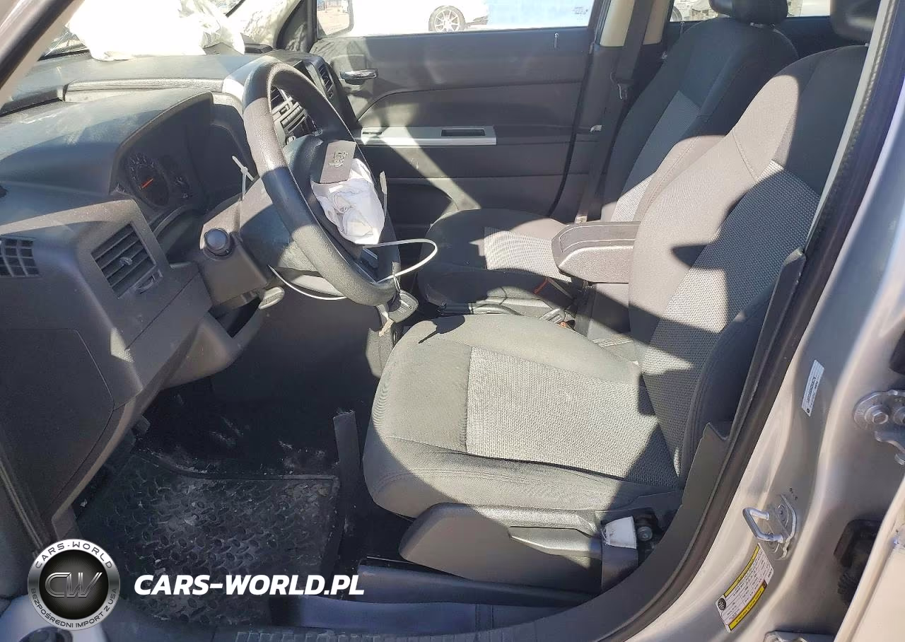 2008 Jeep Patriot Sport VIN:1J8FF28W98D636779 - 7