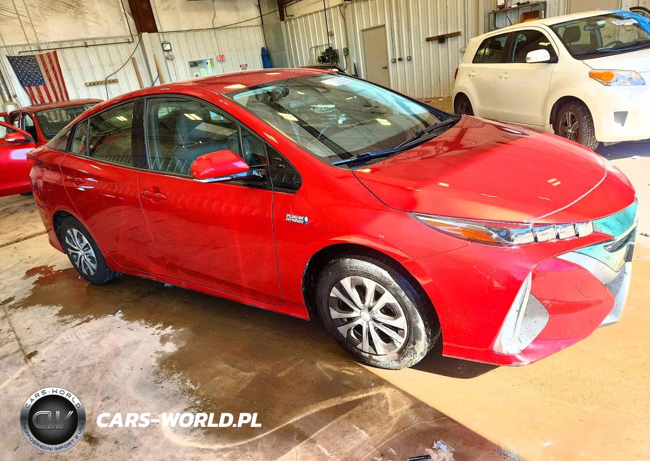 2018 Toyota Prius Prime Premium VIN:JTDKARFPXJ3089509 - 4