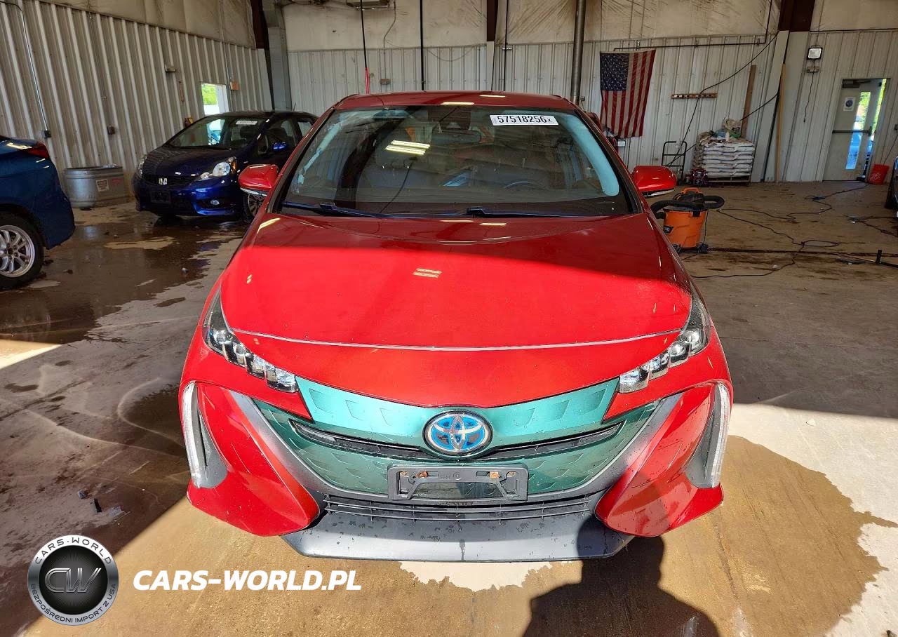 2018 Toyota Prius Prime Premium VIN:JTDKARFPXJ3089509 - 5