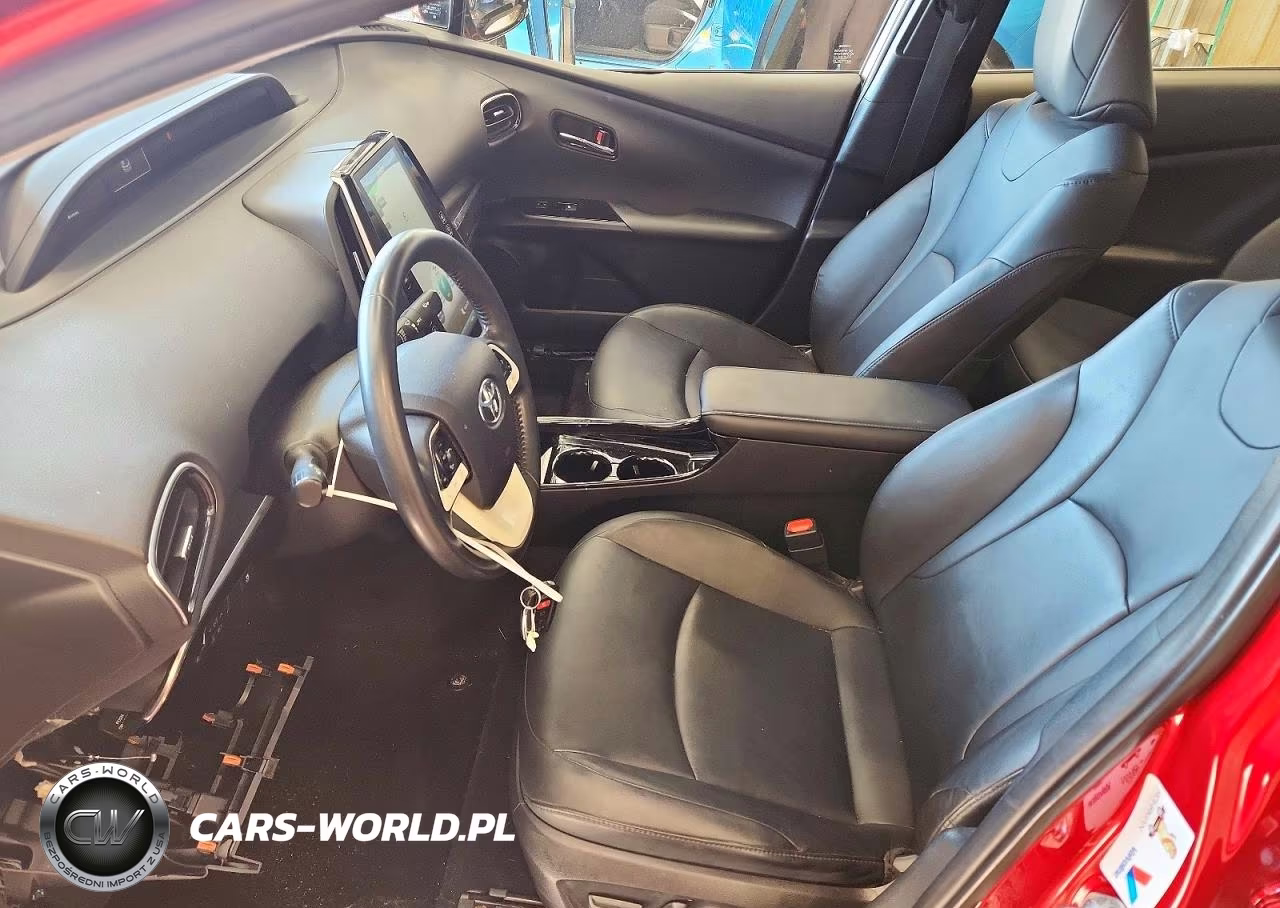 2018 Toyota Prius Prime Premium VIN:JTDKARFPXJ3089509 - 7