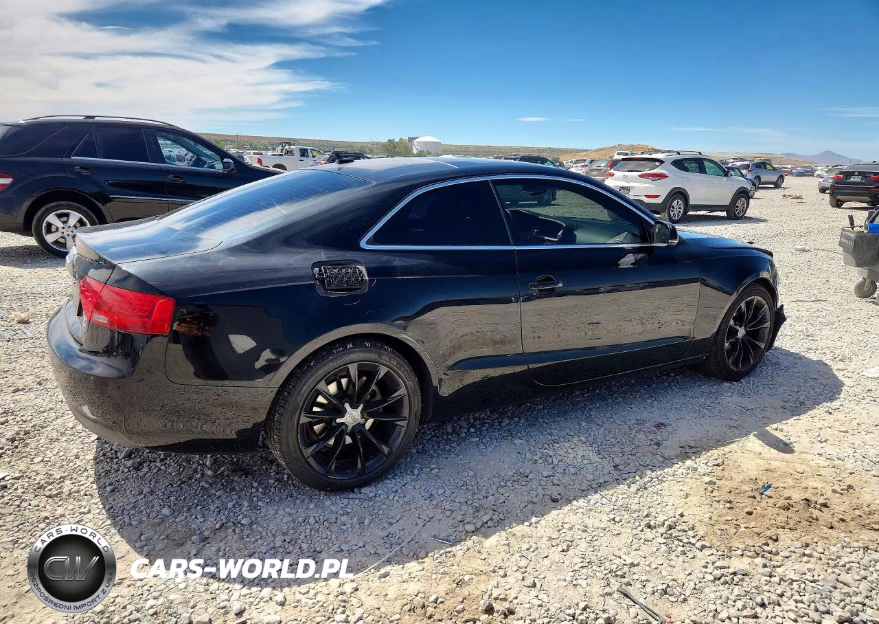 2013 Audi A5 Premium Plus VIN:WAULFAFR1DA001923 - 3