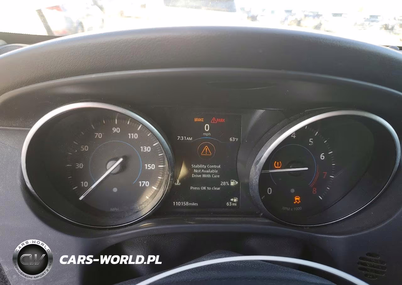 2018 Jaguar F-Pace Premium VIN:SADCJ2FX3JA248835 - 9