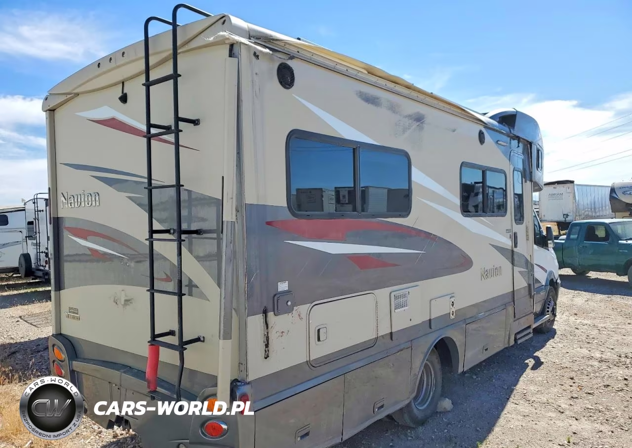 2017 Winnibago Recreational Vehicle (Rv) VIN:WDAPF4CC5H9729129 - 4