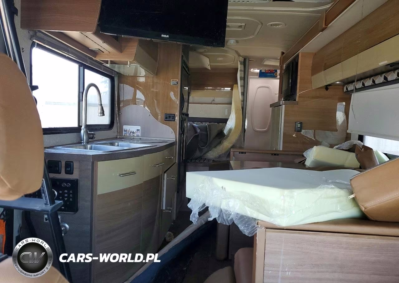 2017 Winnibago Recreational Vehicle (Rv) VIN:WDAPF4CC5H9729129 - 6