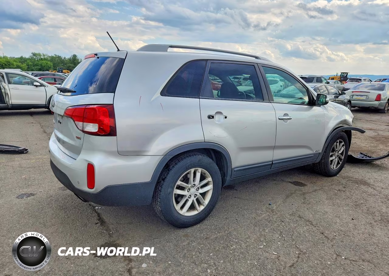 2014 Kia Sorento Lx VIN:5XYKTCA64EG524368 - 3