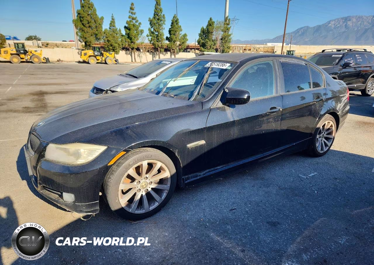 2011 BMW 328 – zdjęcie 1 z 12