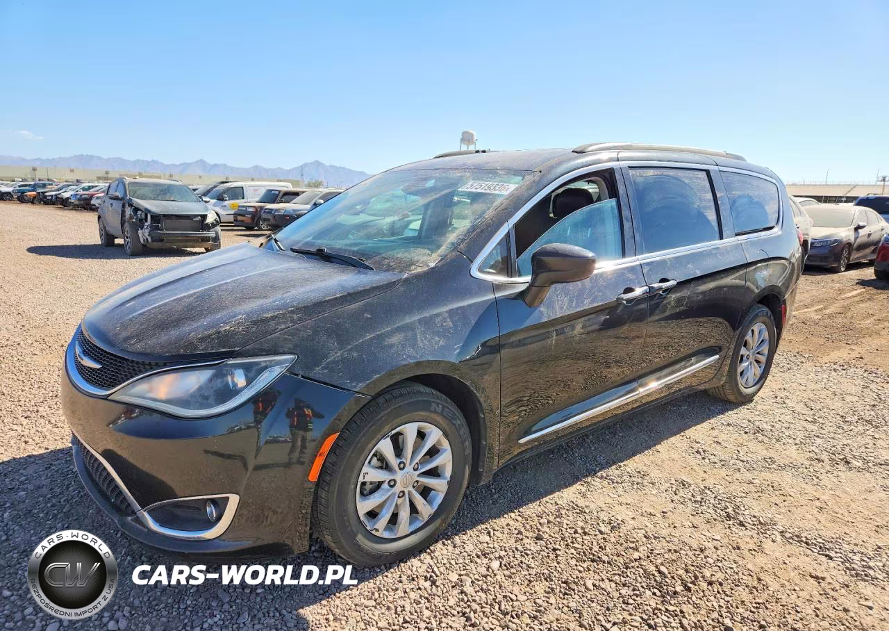 2017 Chrysler Pacifica Touring L – zdjęcie 1 z 13