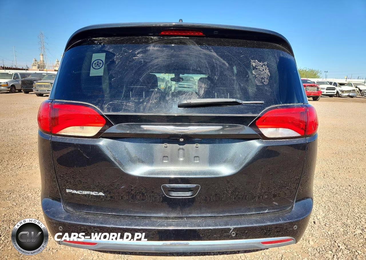 2017 Chrysler Pacifica Touring L VIN:2C4RC1BG0HR613297 - 6