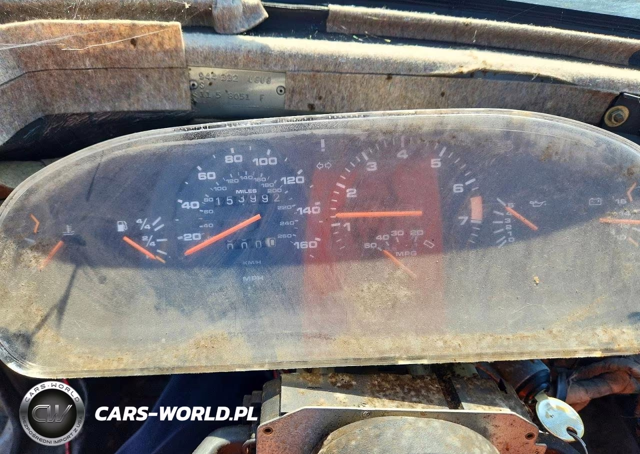 1985 Porsche 944 VIN:WP0AA0940FN453165 - 9