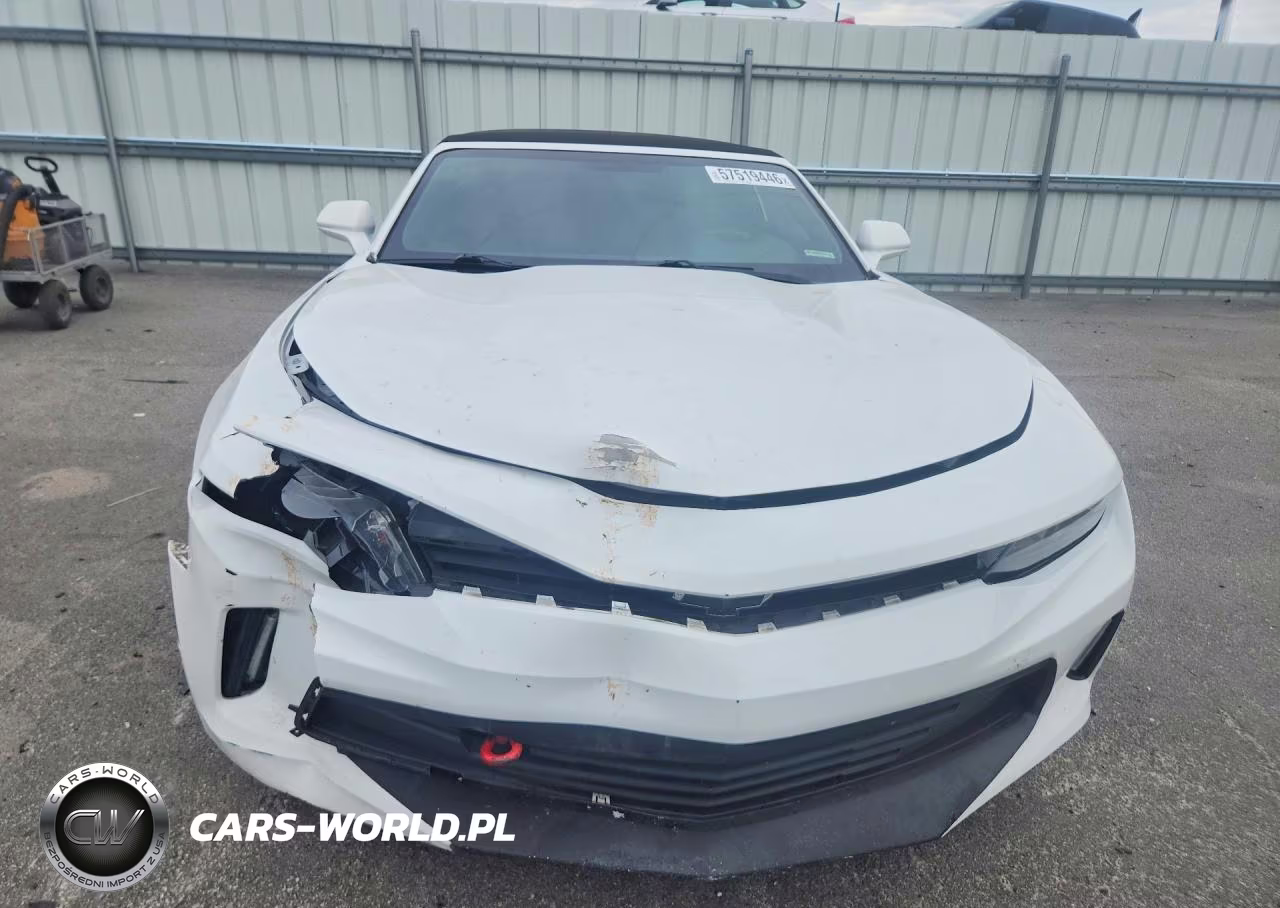 2018 Chevrolet Camaro Lt VIN:1G1FB3DX5J0168742 - 5