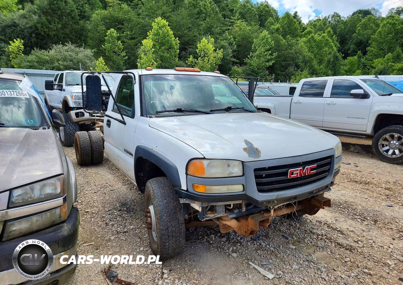 2007 GMC New Sierra K3500 VIN:1GDJK34D17E137244 - 4