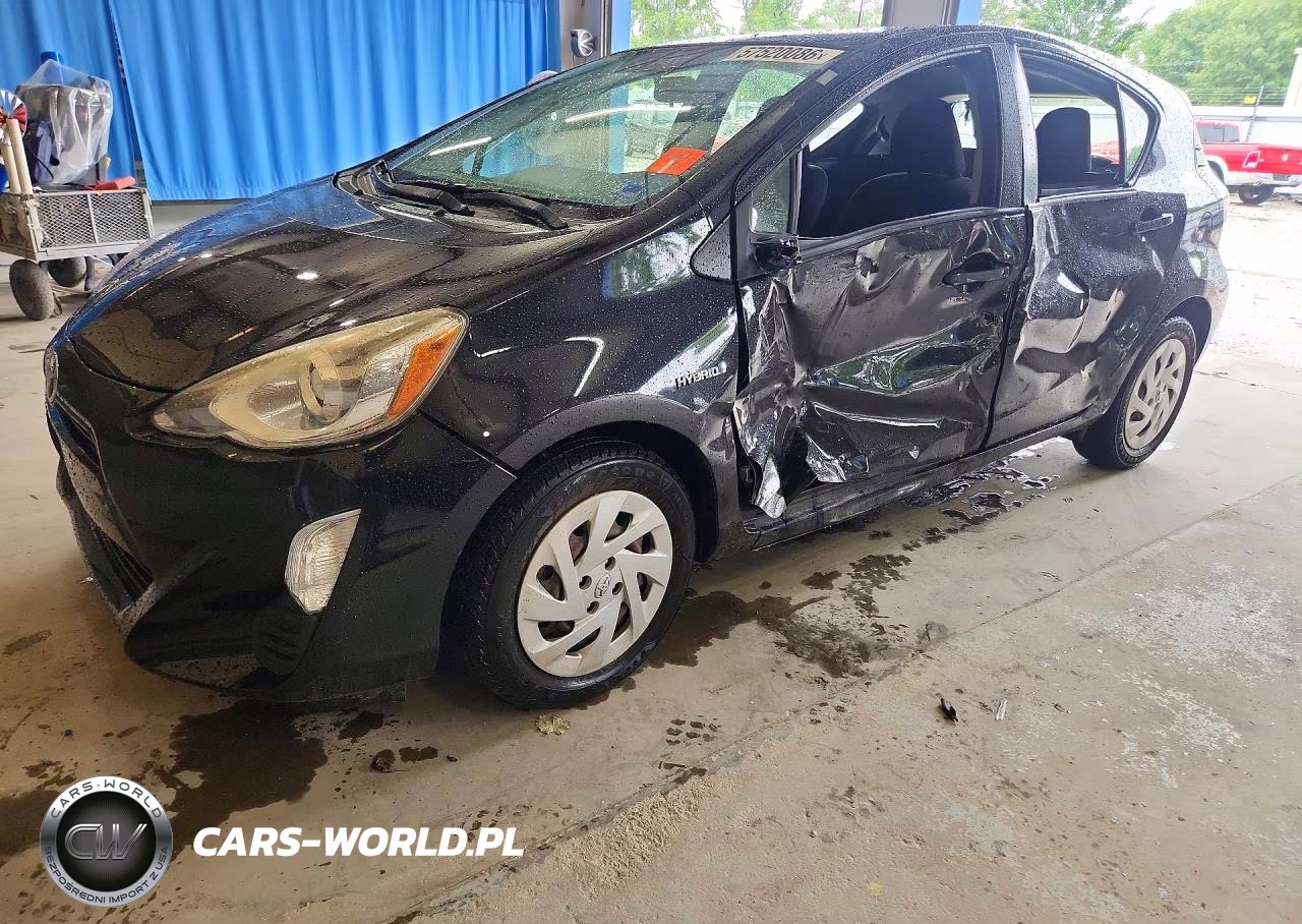 2016 Toyota Prius C Two