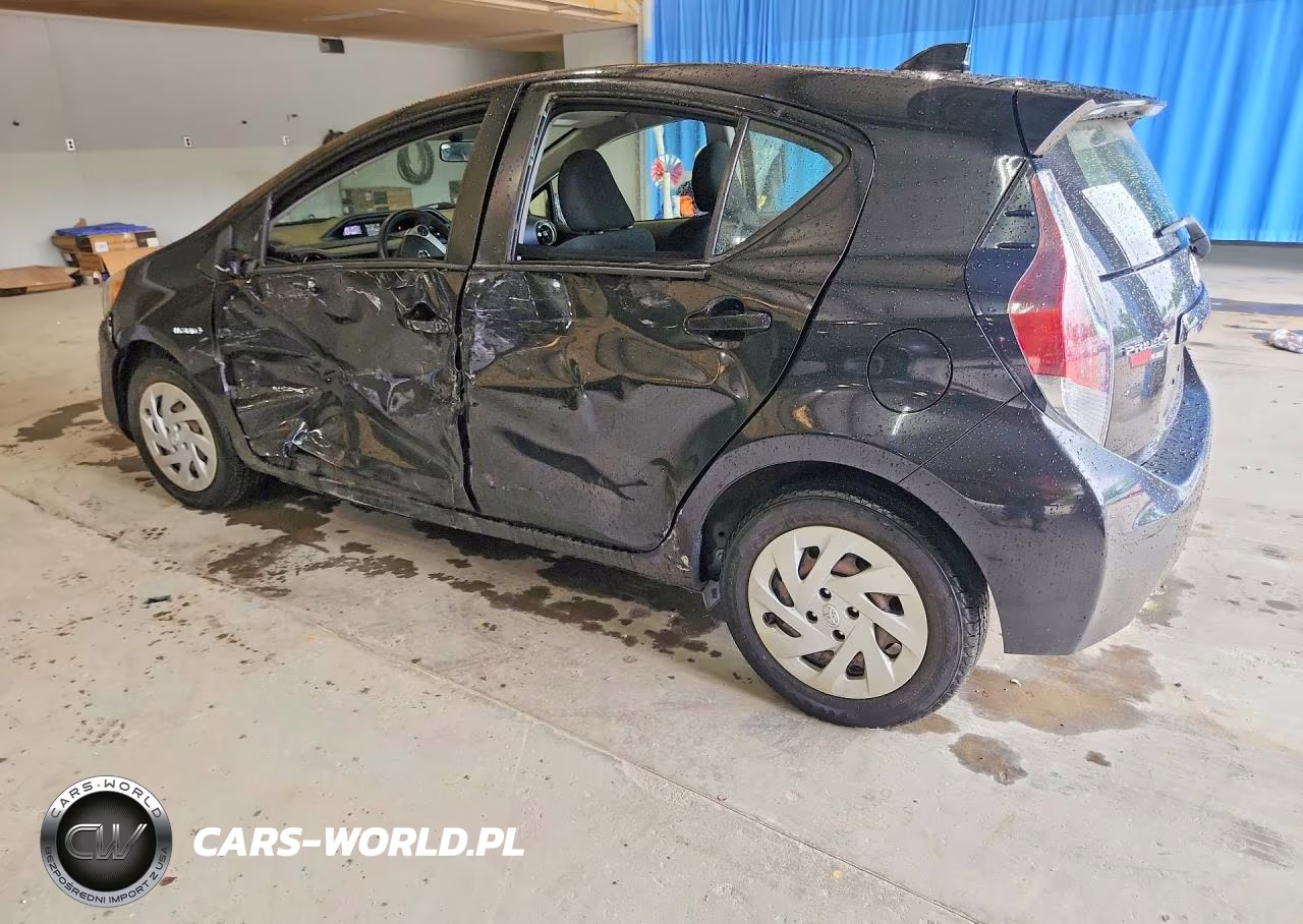 2016 Toyota Prius C Two VIN:JTDKDTB30G1126675 - 2