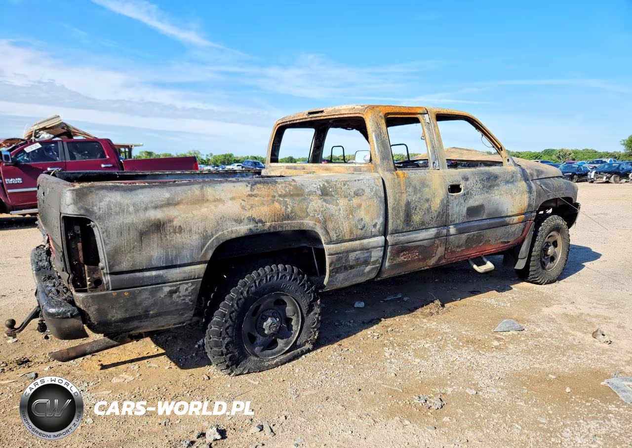 1996 Dodge Ram 1500 VIN:3B7HF13Y3TM103066 - 3