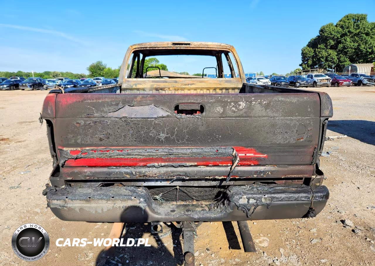 1996 Dodge Ram 1500 VIN:3B7HF13Y3TM103066 - 6