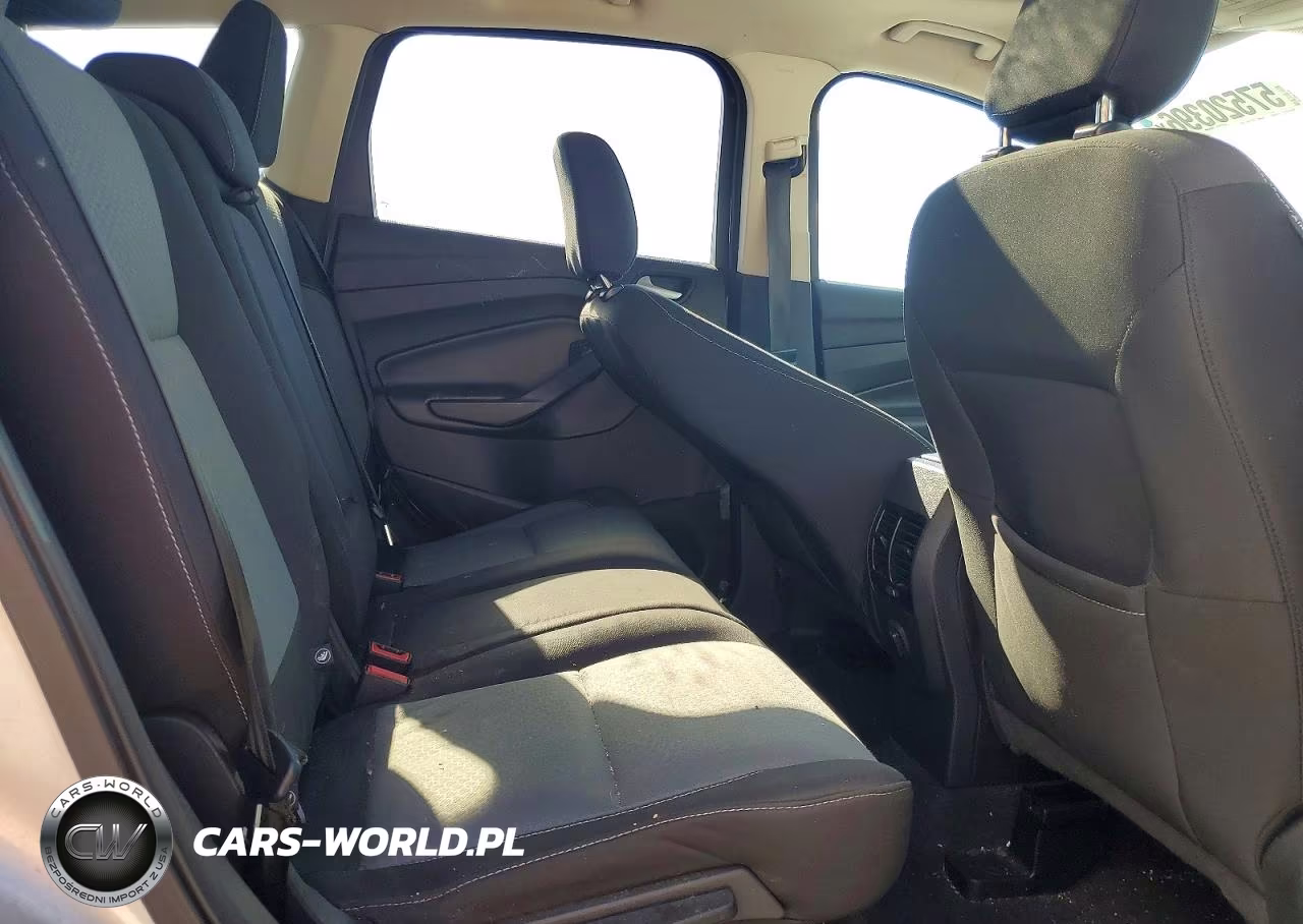 2018 Ford Escape Se VIN:1FMCU9GD1JUA87184 - 10