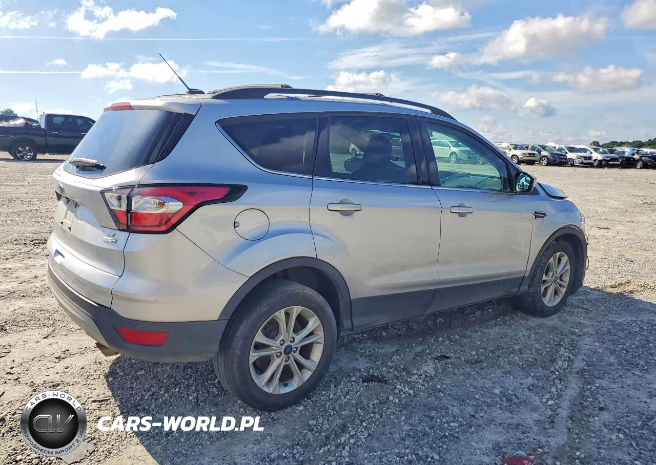 2018 Ford Escape Se VIN:1FMCU9GD1JUA87184 - 3