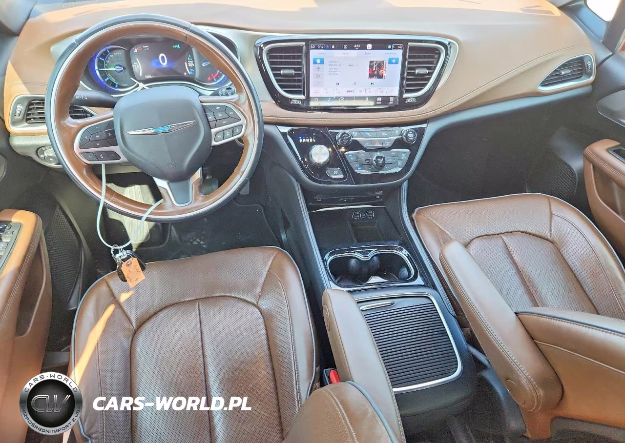 2021 Chrysler Pacifica Hybrid Limited VIN:2C4RC1S7XMR581453 - 8
