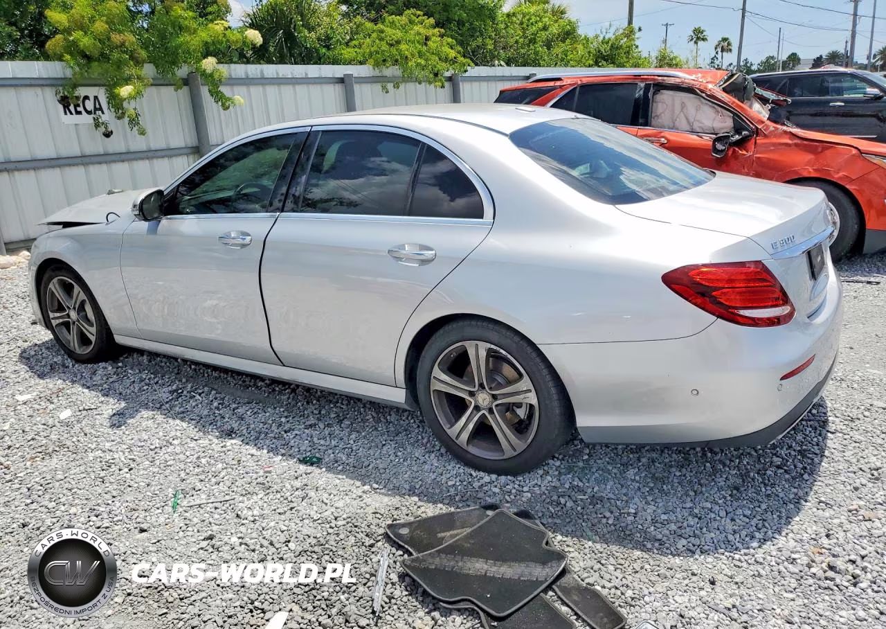 2017 Mercedes-Benz E 300 VIN:WDDZF4JB8HA172351 - 2