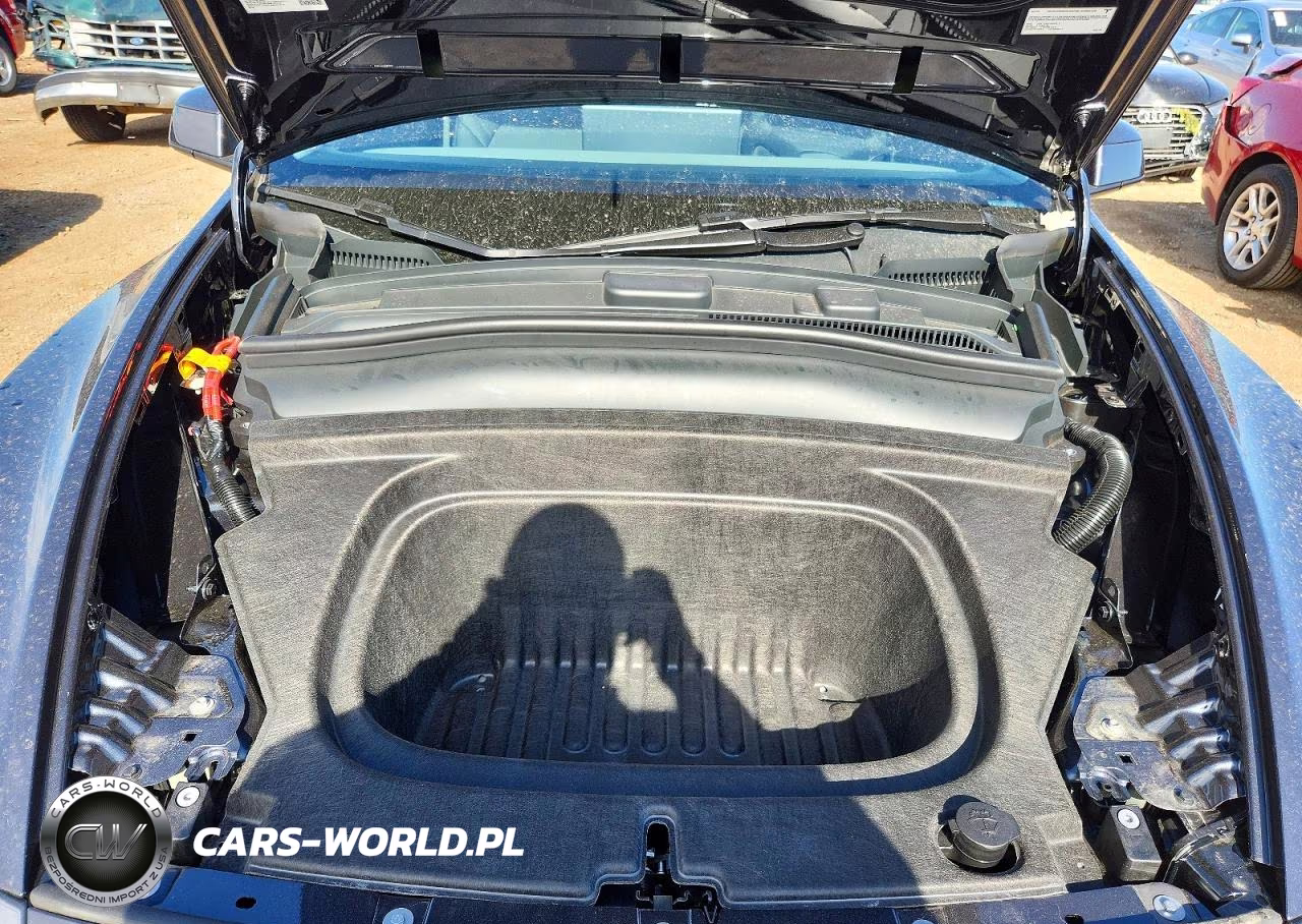 2026 Tesla Model Y VIN:7SAYGDEE2TA687109 - 11