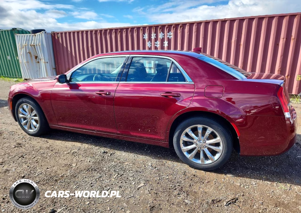 2016 Chrysler 300 Limited VIN:2C3CCARG7GH351332 - 2