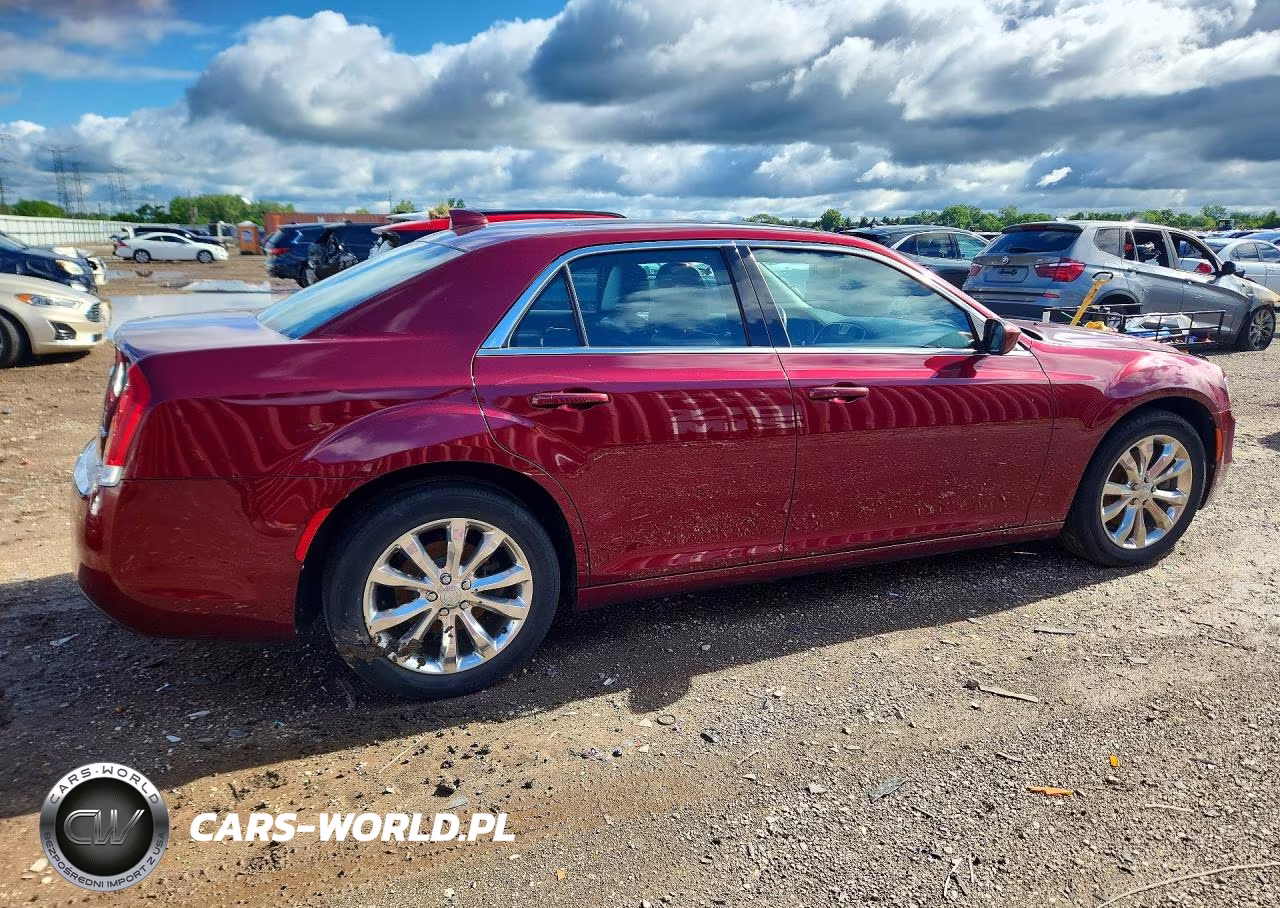 2016 Chrysler 300 Limited VIN:2C3CCARG7GH351332 - 3