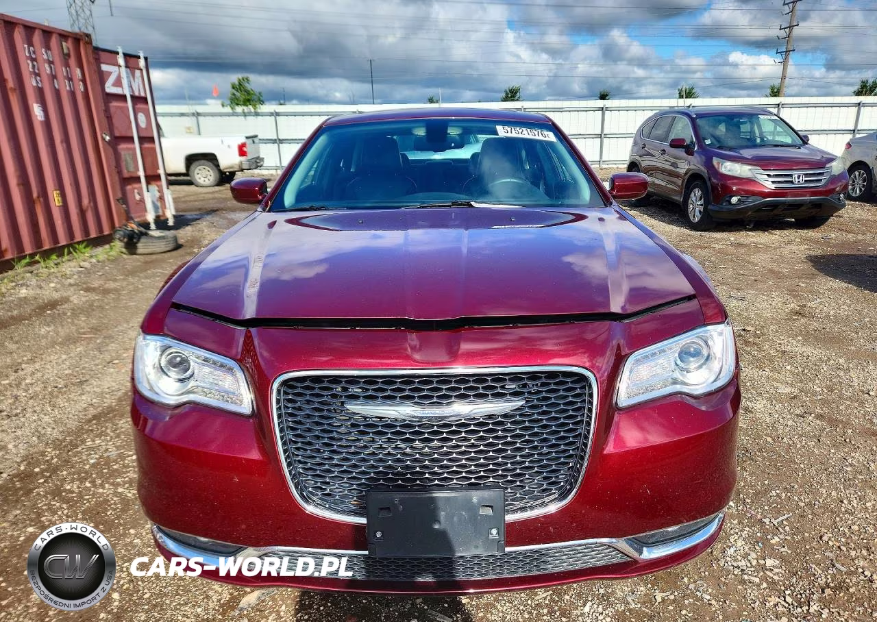 2016 Chrysler 300 Limited VIN:2C3CCARG7GH351332 - 5