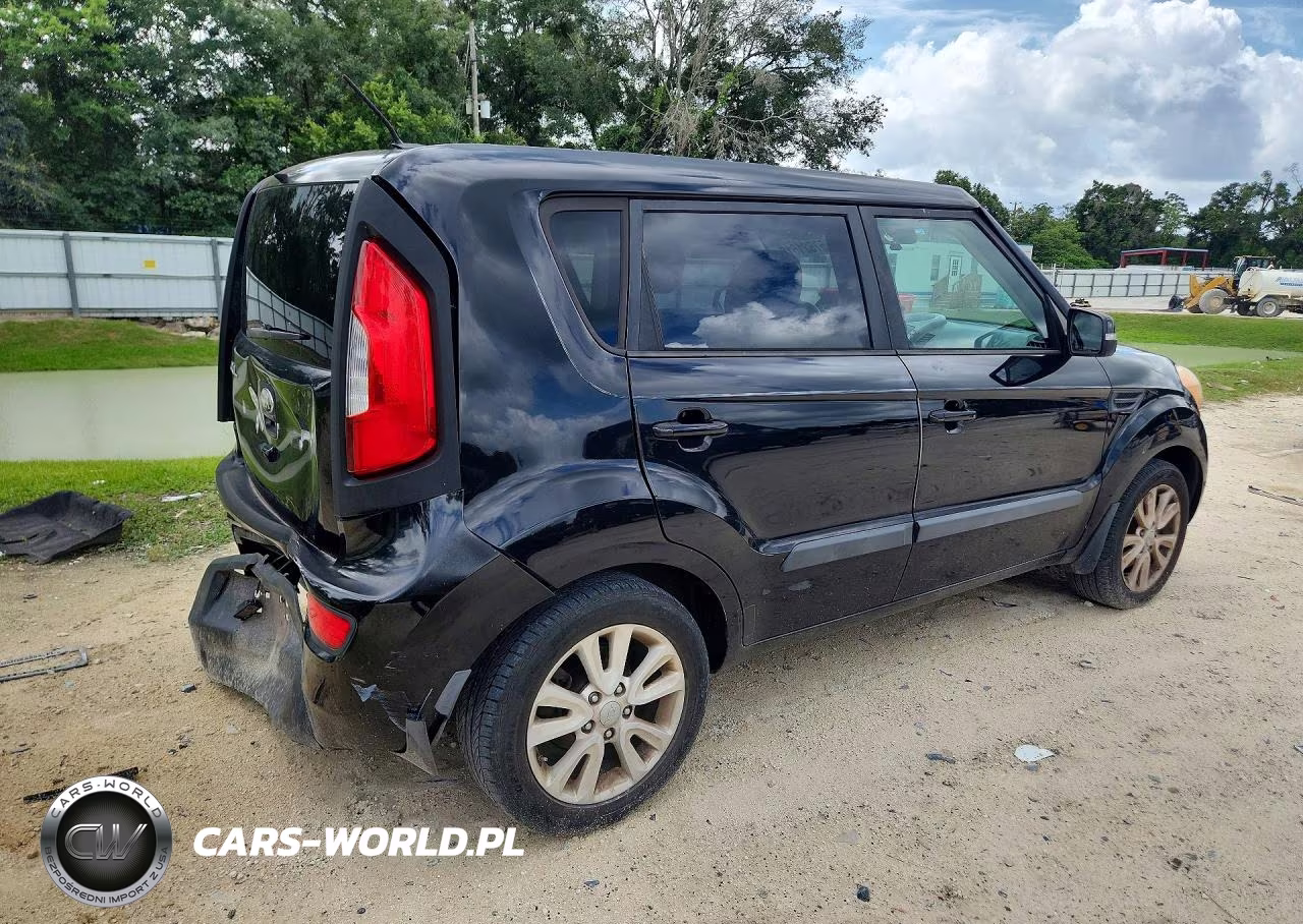 2013 Kia Soul + VIN:KNDJT2A63D7560845 - 3