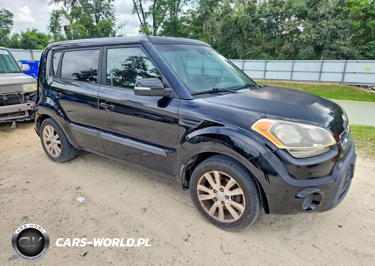 2013 Kia Soul + VIN:KNDJT2A63D7560845 - 4