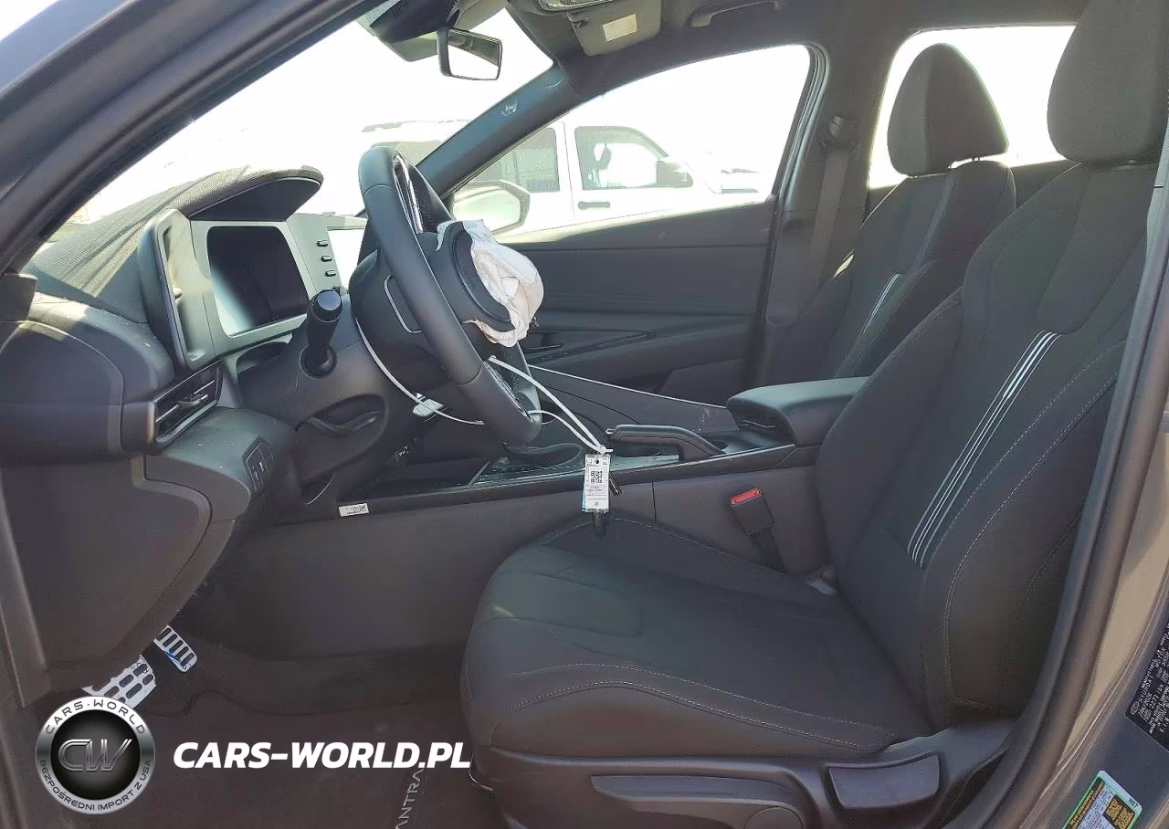 2026 Hyundai Elantra Sel Sport VIN:KMHLM4DGXTU177616 - 7