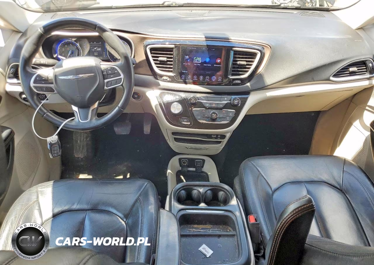 2017 Chrysler Pacifica Touring L VIN:2C4RC1BG0HR583900 - 8