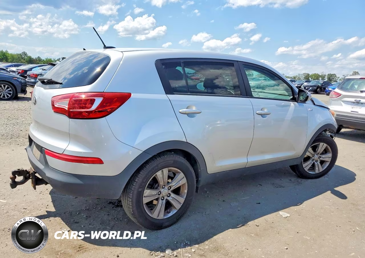 2013 Kia Sportage Lx VIN:KNDPBCA2XD7498778 - 3