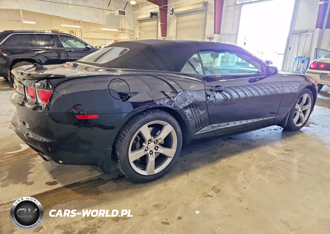 2011 Chevrolet Camaro 2Ss VIN:2G1FK3DJ5B9183499 - 3