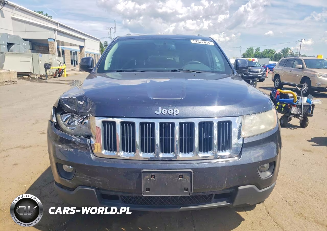 2013 Jeep Grand Cherokee Laredo VIN:1C4RJFAG4DC635956 - 5